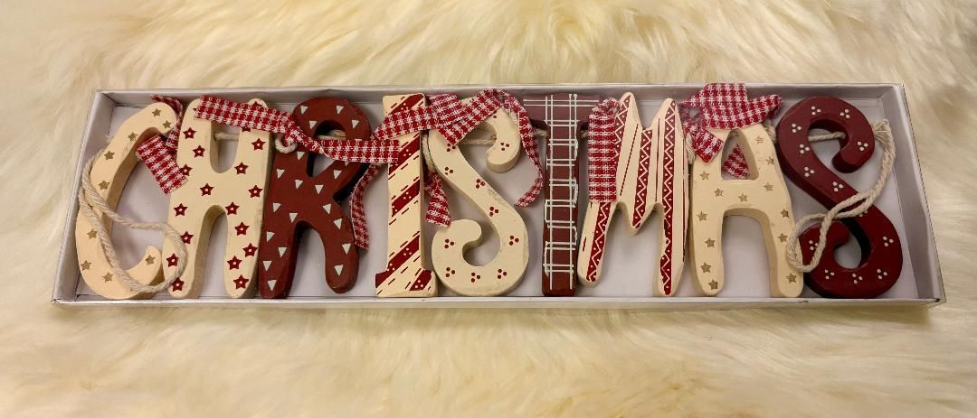 'Christmas' Wooden Garland