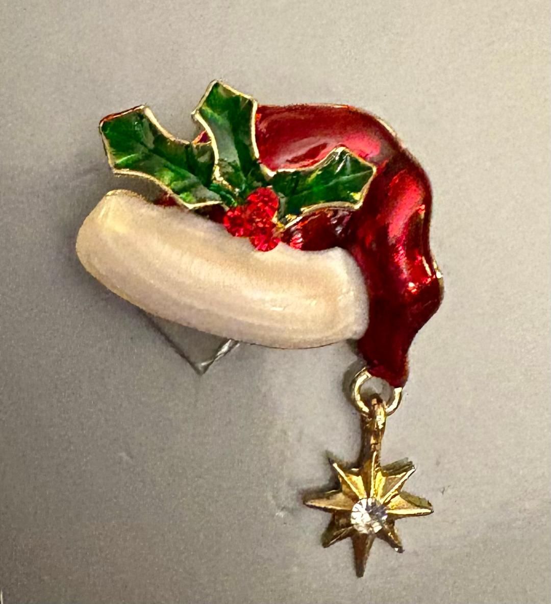 'Christmas Hat' Brooch