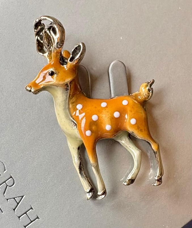 'Fawn' Brooch