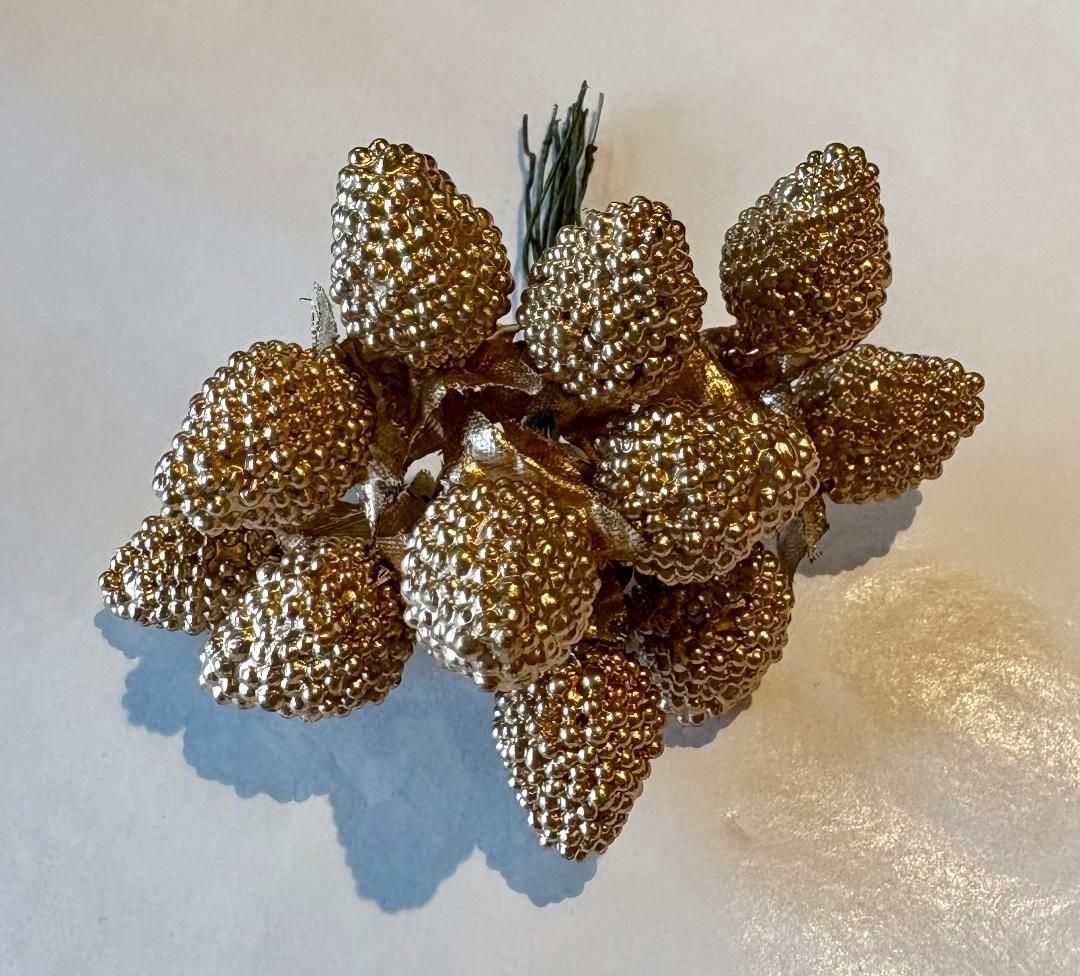 'Golden Berries' Pick