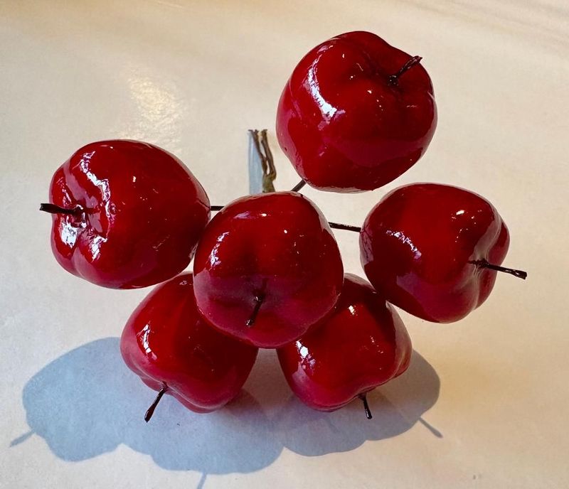 'Red Apples' Pick