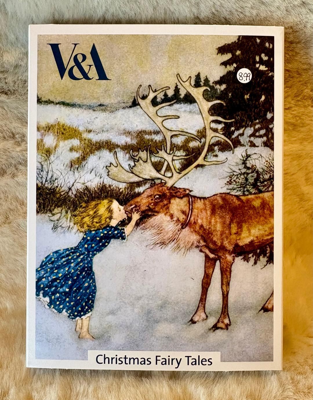 16 'V&A Christmas Fairy Tales' Xmas Card Pack