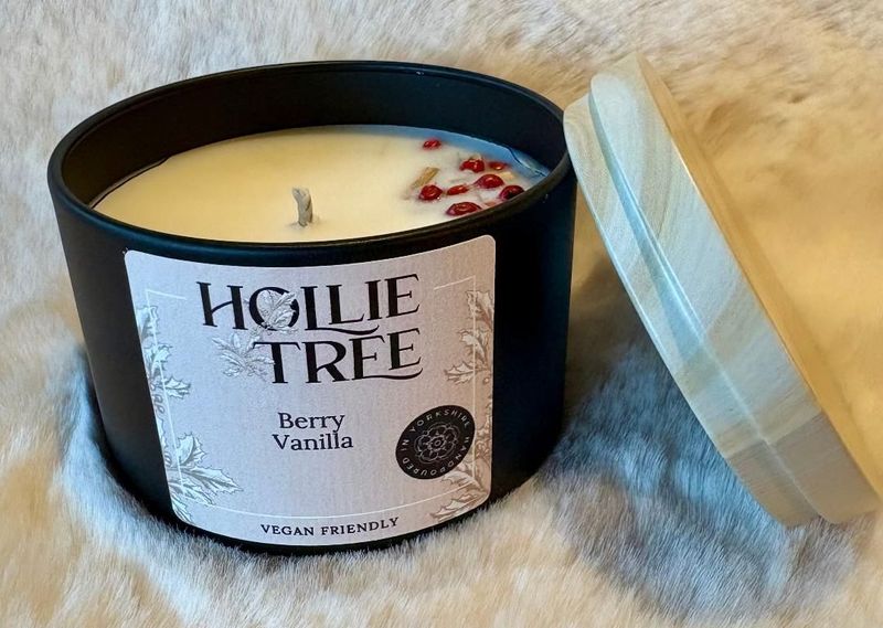 'Berry Vanilla' Tin Candle