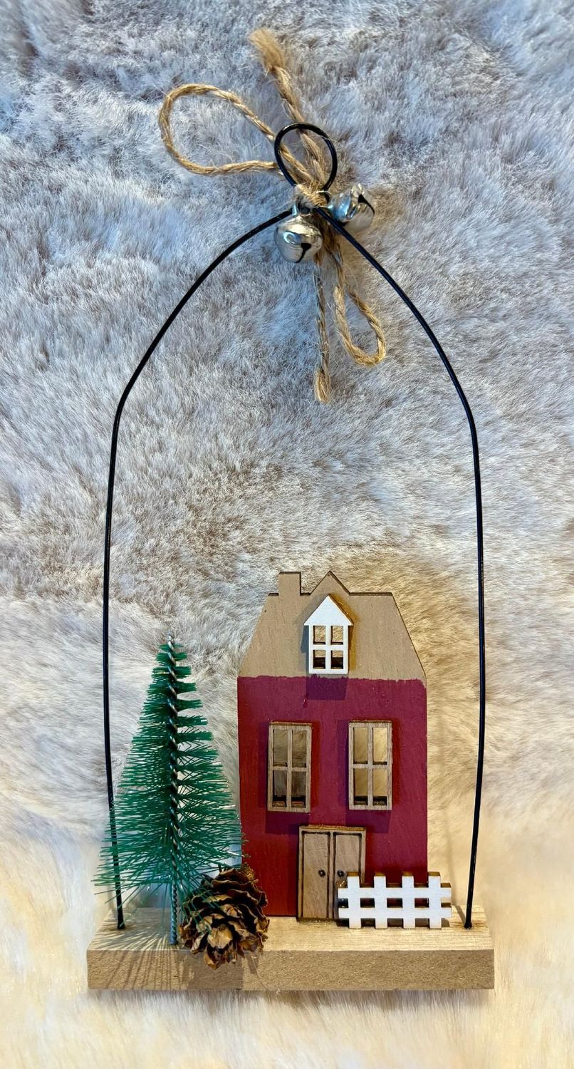 'Red House' Decoration