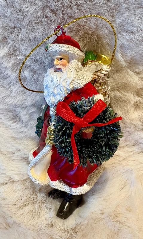 'Nostalgia Santa' Decoration - A