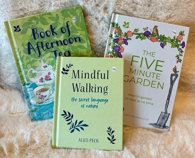 Stationery/Books/Jigsaws