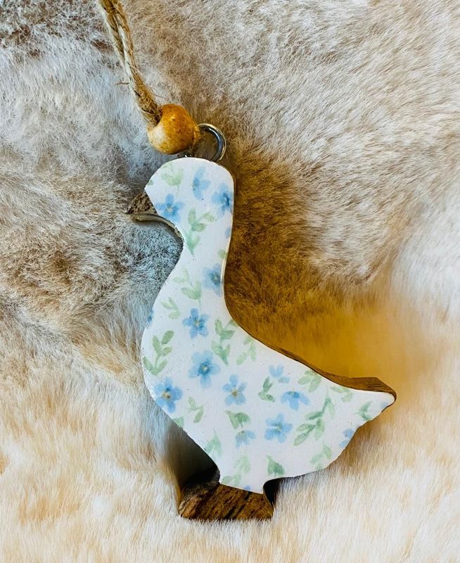 'Forget-Me-Not' Mango Wood Duck (C)