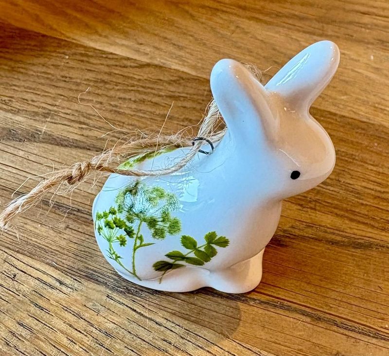 'Hedgerow Bunny/A' Hanging Decoration