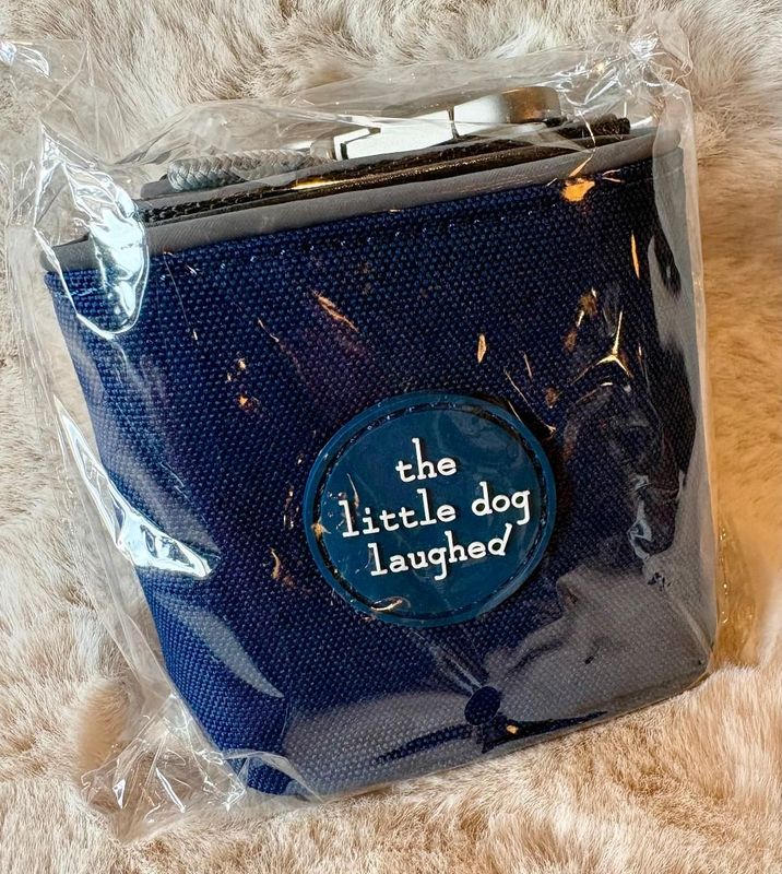 Navy 'Travel Dog Bowl' Keyring