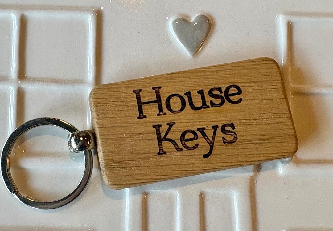 'House Keys' Oak Keyring