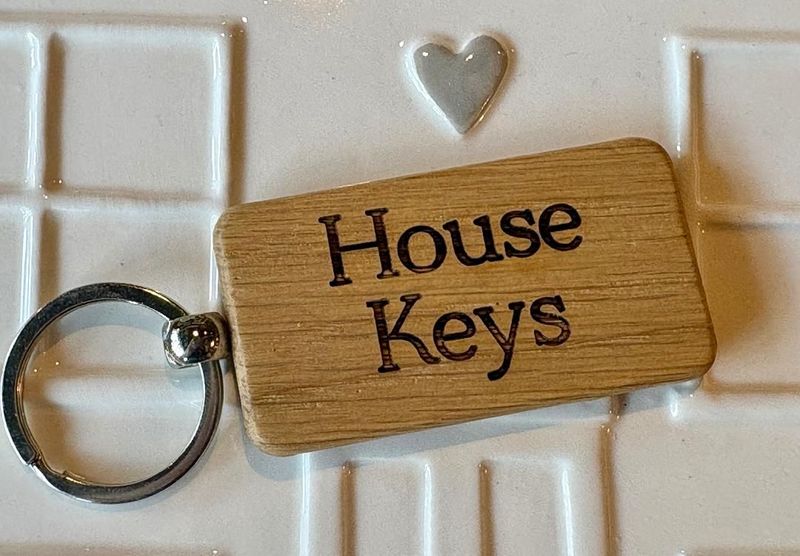'House Keys' Oak Keyring