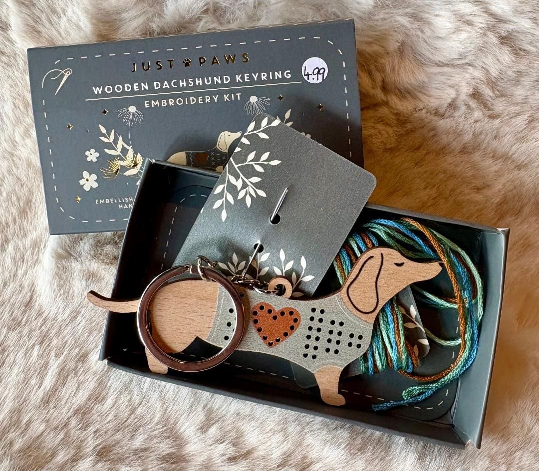 'Dachshund' Keyring Kit