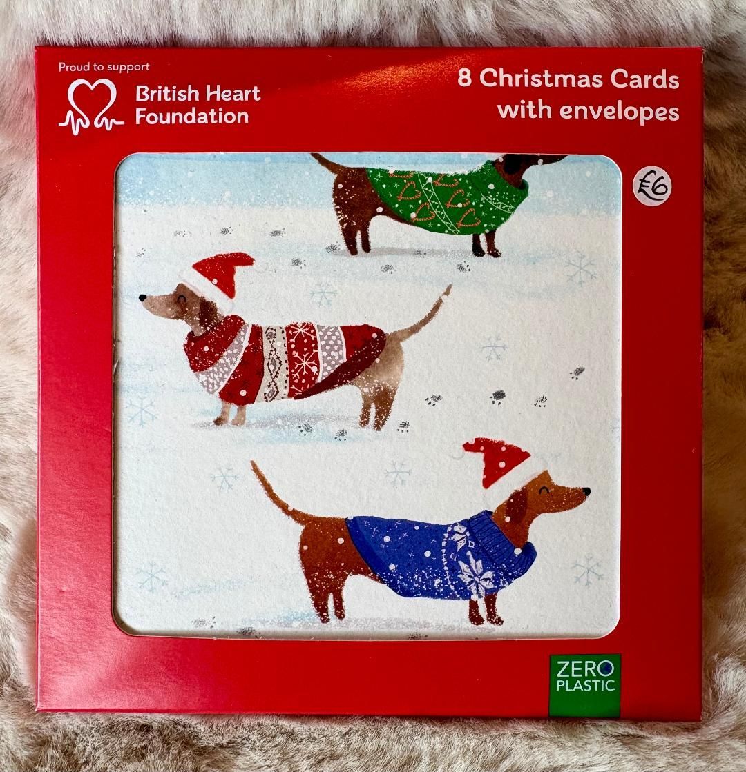 'Snowy Paw Prints' PK8 Xmas Cards