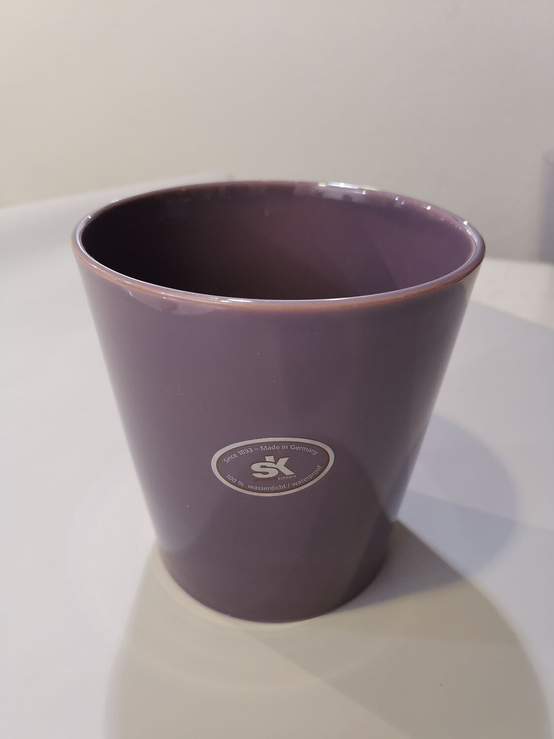 Planter ceramic dark lilac d = 13