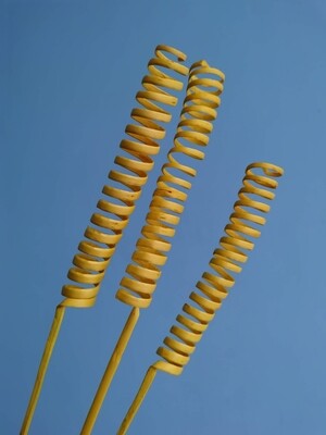 Декор из ротанга завитки жёлтый