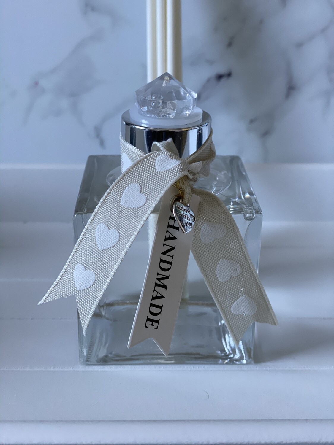 English Pear & Freesia inspired Cube Reed Diffuser 100ml