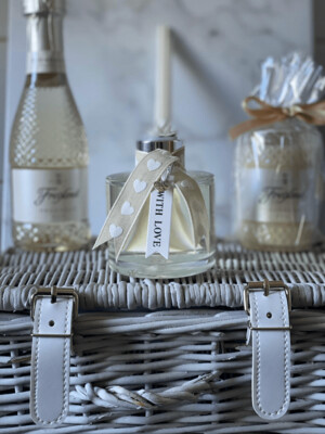 Luxury Reed Diffuser & Candle Hamper