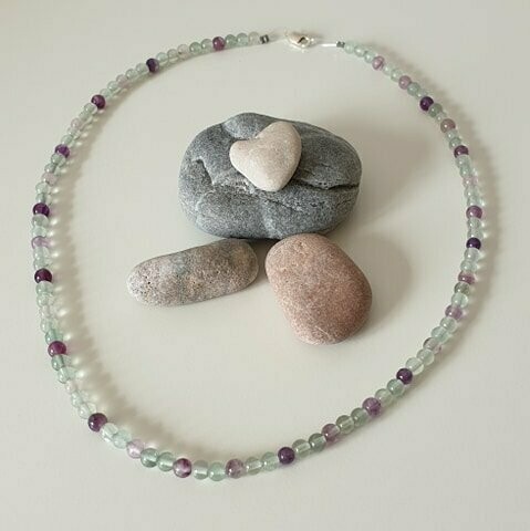 Collier fluorite 4mm