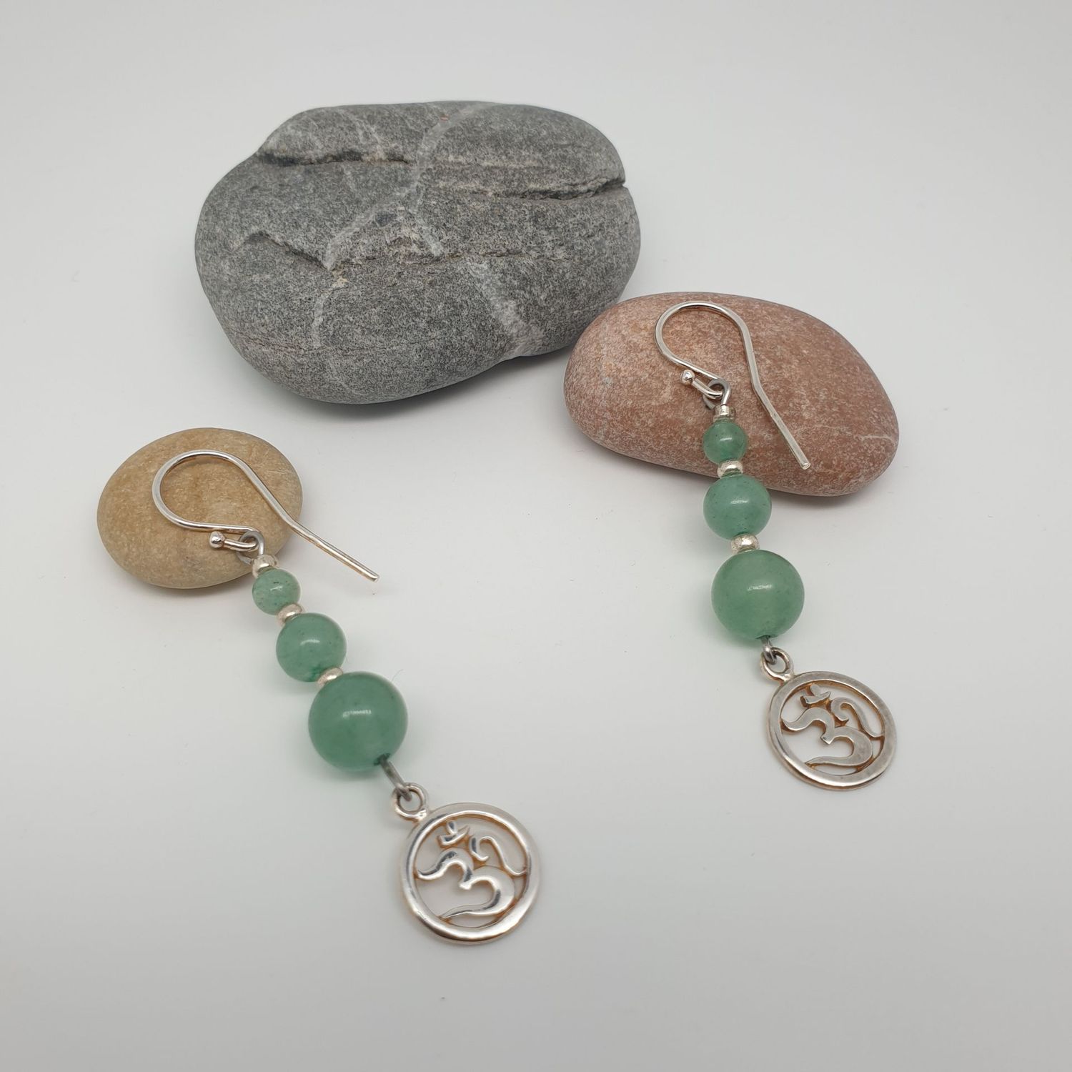 Boucles aventurine Om