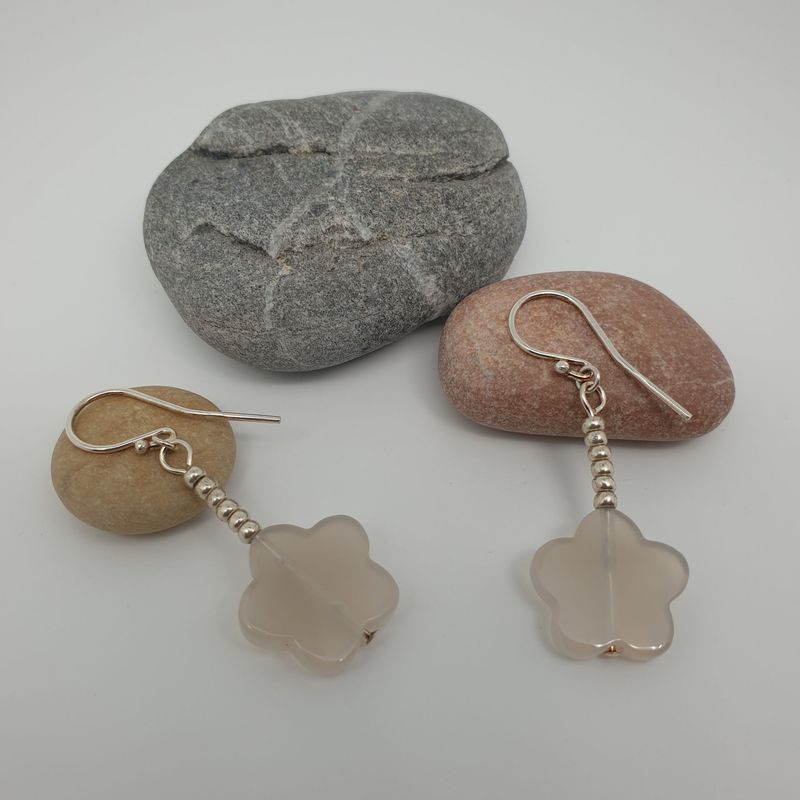 Boucles agate fleur
