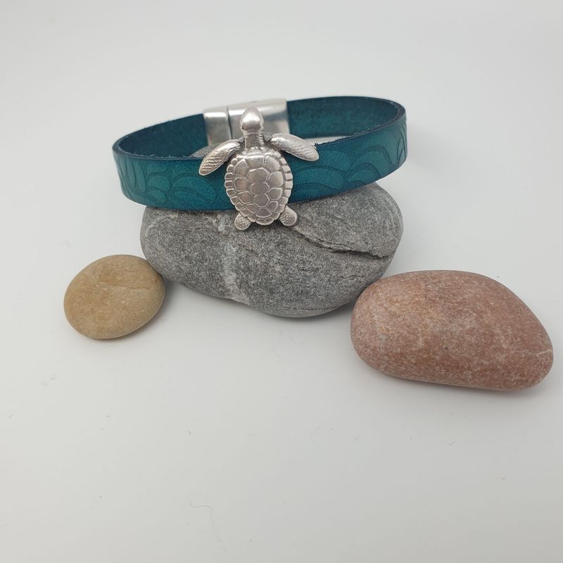 Bracelet cuir bleu tortue