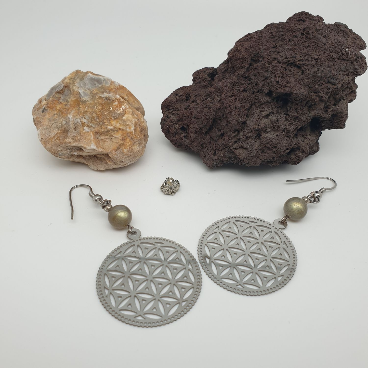 Boucles labradorite fleur de vie Boucles labradorite fleur de vie