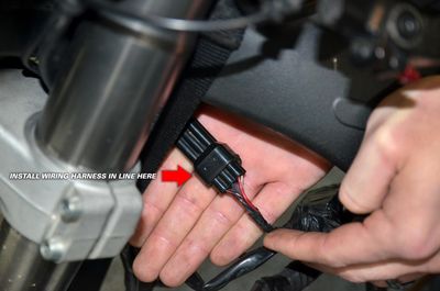 Integrated Safety Kill Switch w/ Coiled Lanyard ZX-10R (21-26)