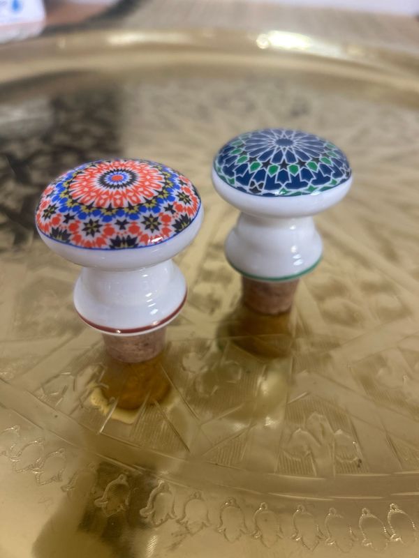 Tapón de corcho con cerámica – diseño de mosaicos árabes