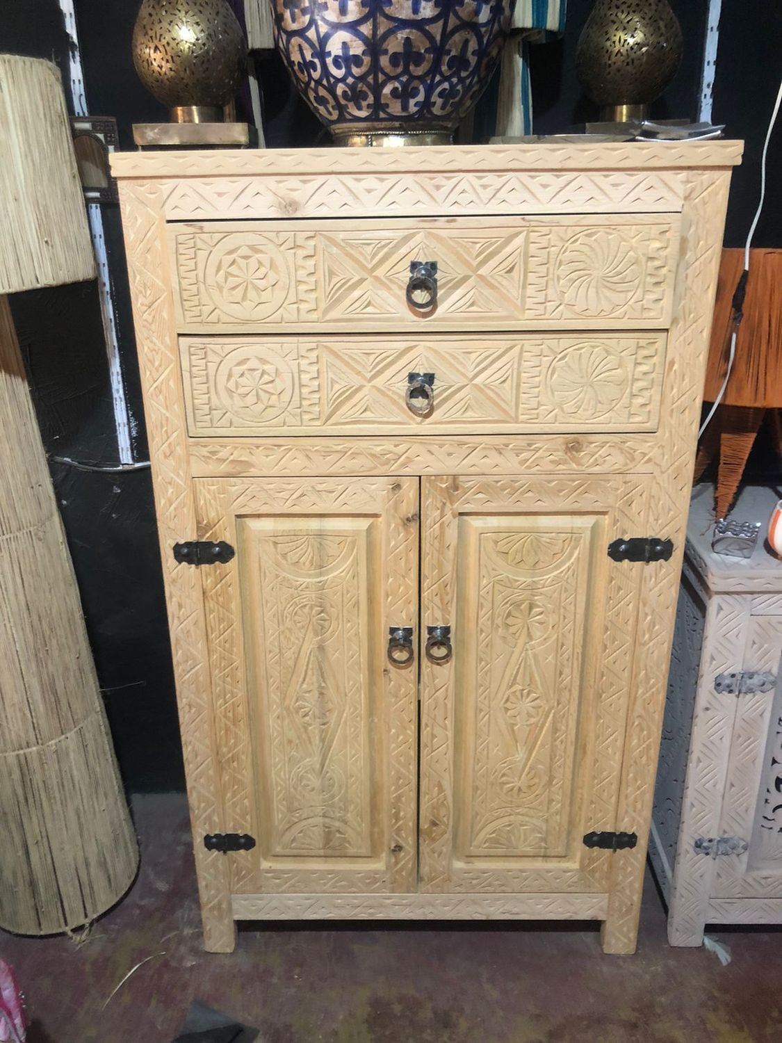 MUEBLES