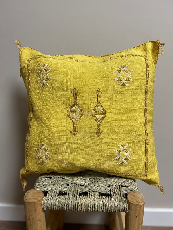 Cojín Sabra Charkia Amarillo