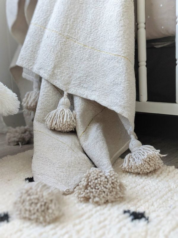 Manta pompones Leila 300 x200 Beige