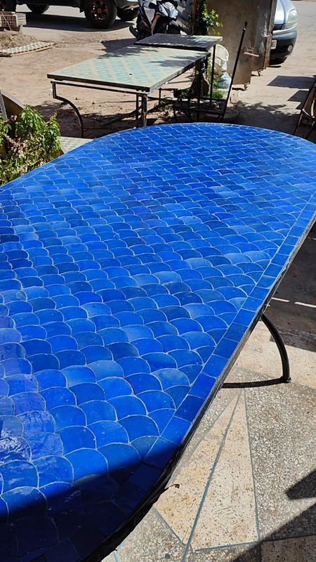 Mesa  Zellige escamas azul desde