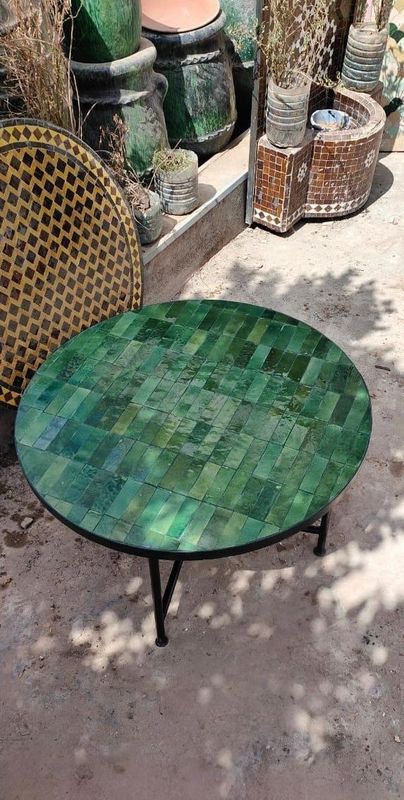 Mesa  Zellige verde Tamegroute desde