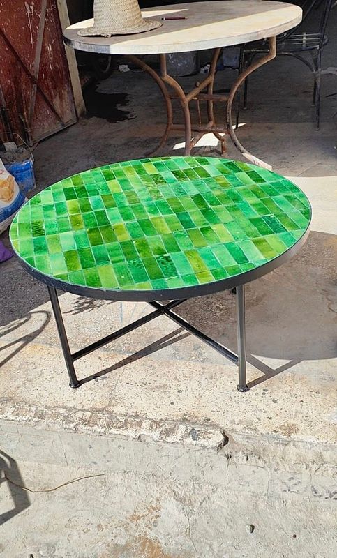 Mesa  Zellige verde Tamegroute desde