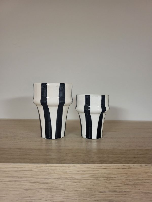 Vasos de cerámica marroquí pintados a mano