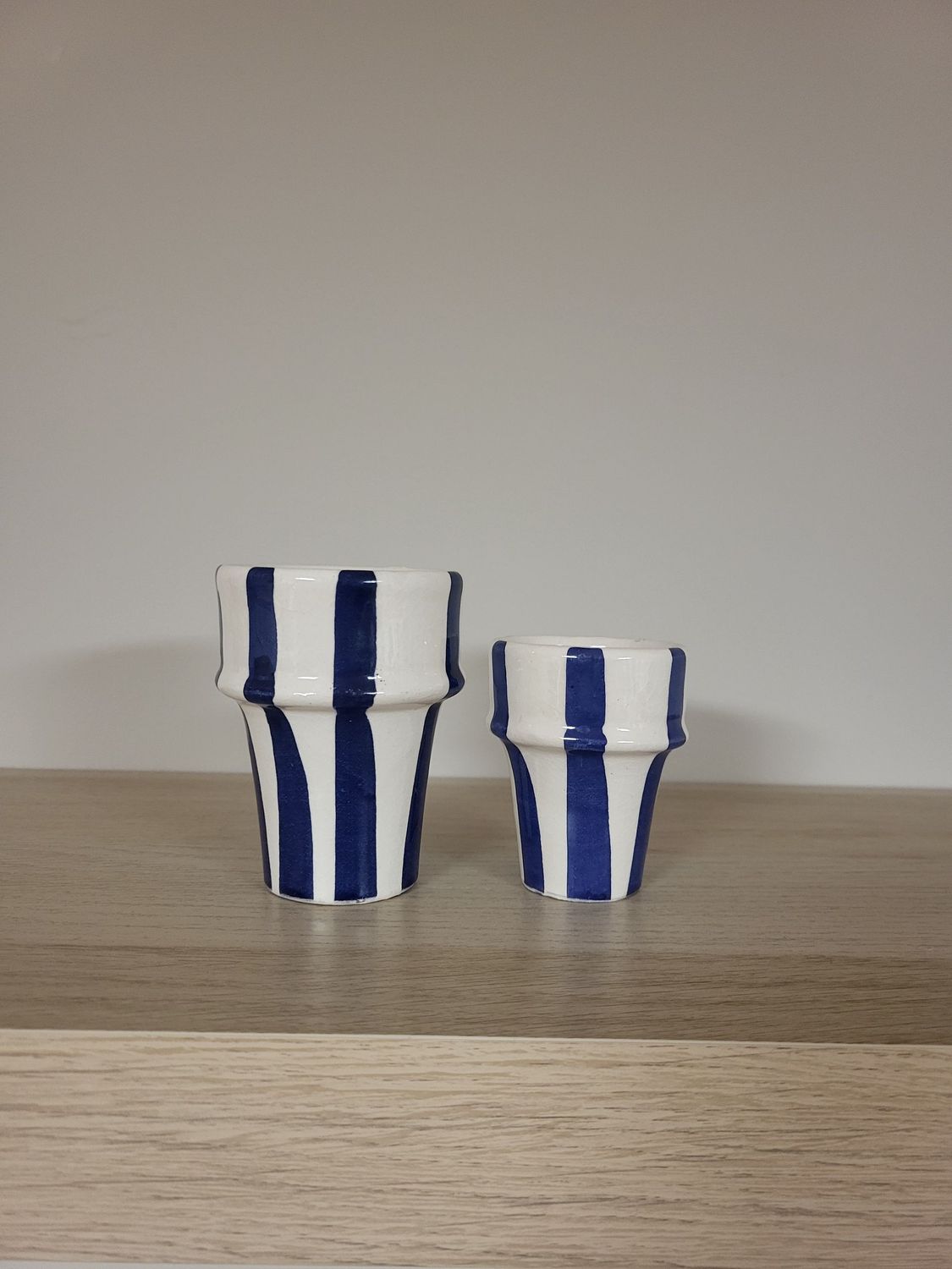 Vasos de cerámica marroquí pintados a mano