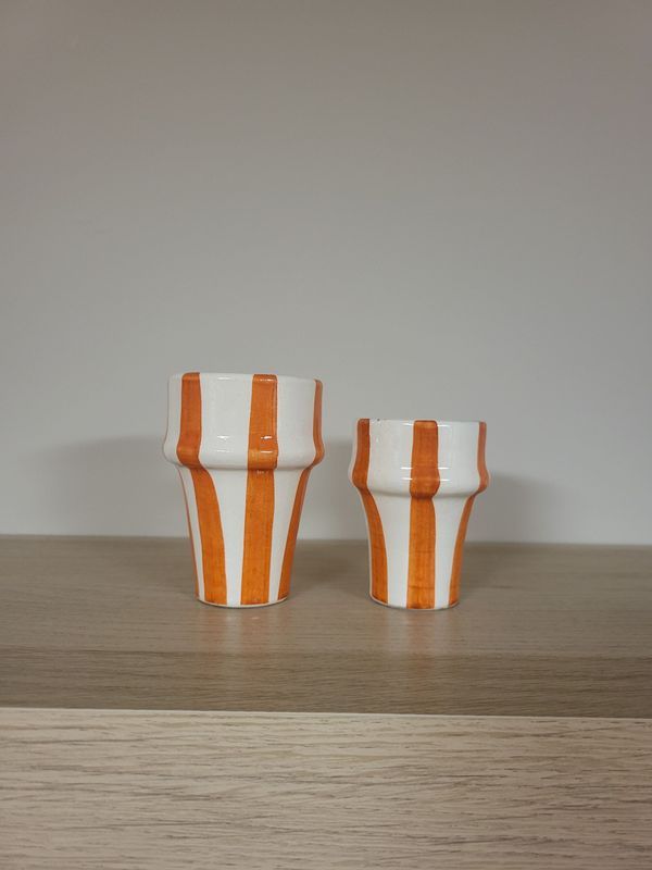 Vasos de cerámica marroquí pintados a mano