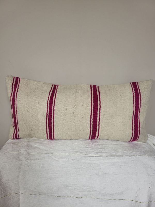 Cojín lana Afra Fuscia 80x36cm