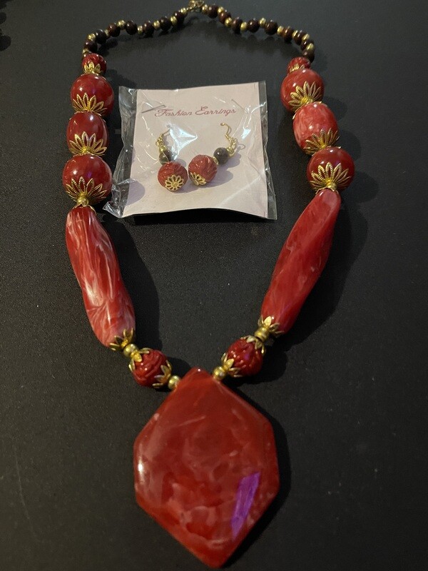 Ruby Red Pendant Necklace &amp; Earrings