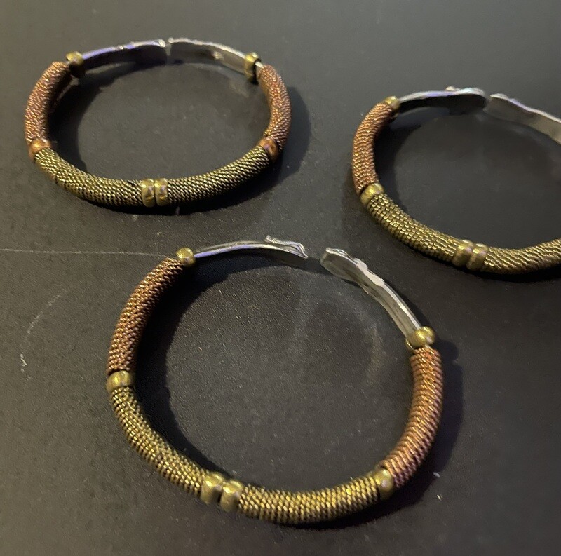 Brass &amp; Copper Twist Cuff
Gold Silver Copper:
Silver