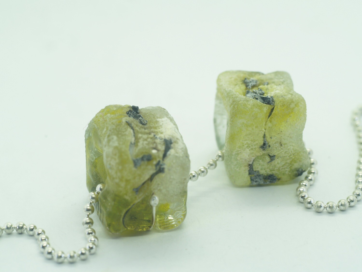 sea wash seaweed square emubeads with inclusions