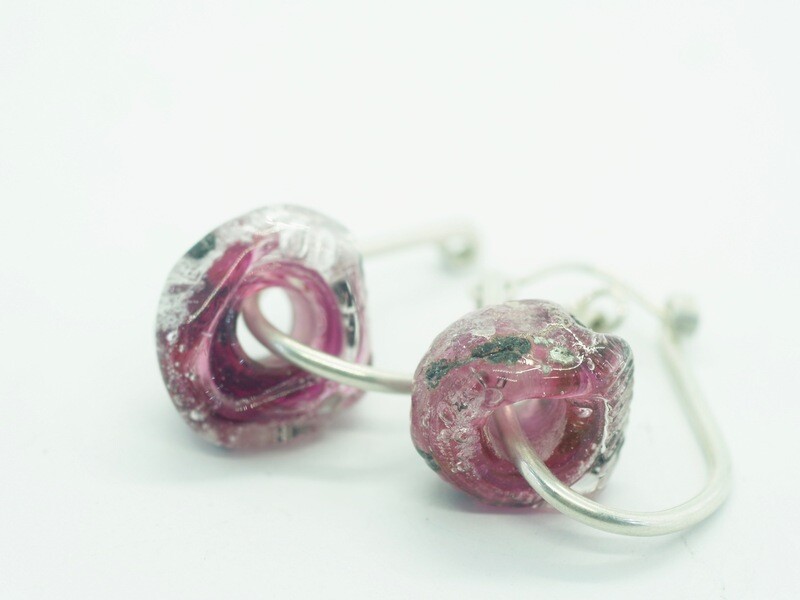 handmade emubeads in cranberry glass with inclusions for jewellery making