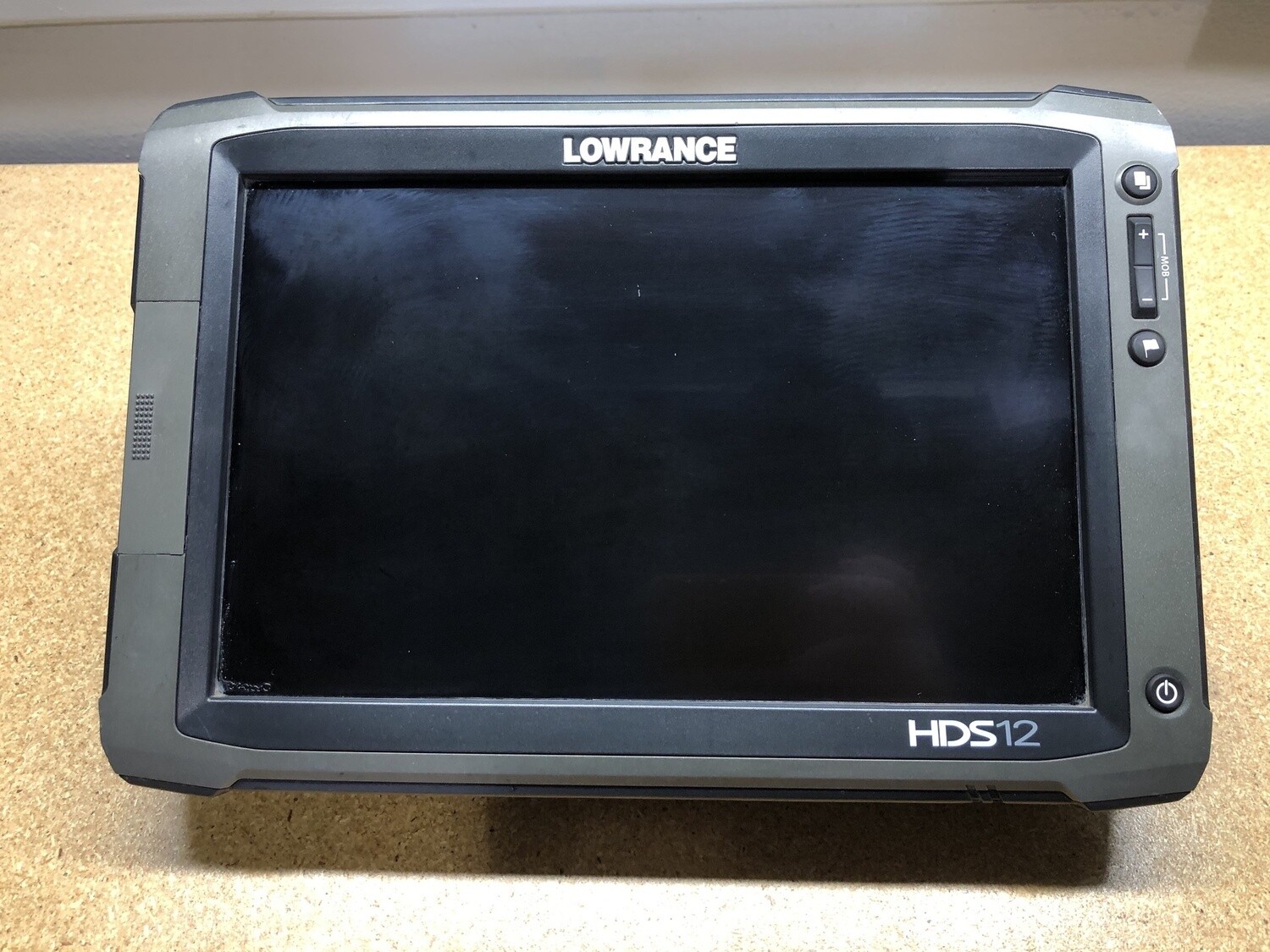 Lowrance датчик hds