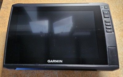 Garmin Ultra 106sv/Used