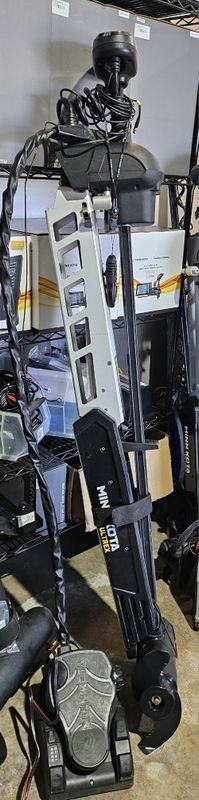 Minn Kota Ultrex 112/US2 Trolling Motor w/i-Pilot &amp; Bluetooth - 36V-112lb-60"/ *USED IN STORE PICK-UP ONLY*