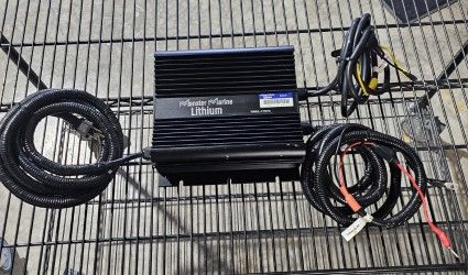 Dual 12/36V Lithium Waterproof charger/USED