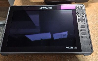 Lowrance HDS 12 Live with AI2 Transducer/BOTH USED