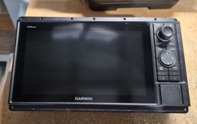 Garmin GPSMAP 1022/USED