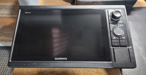 Garmin GPSMAP 1022/USED