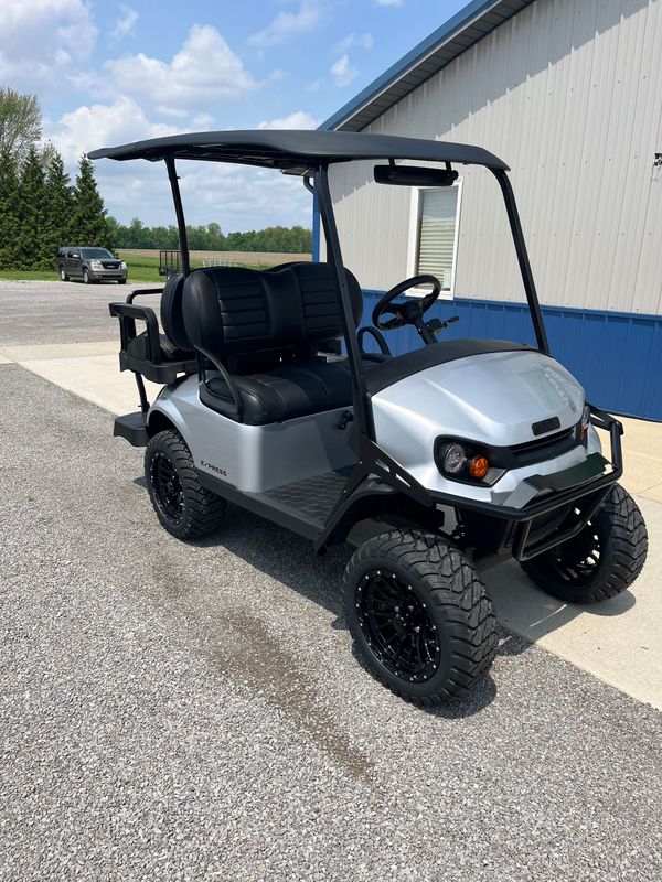2025 EZ Go Express 4 Gas EFI Platinum
